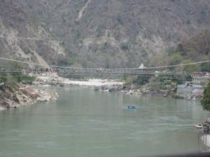 rishikesh view from Lakhsman Jhula